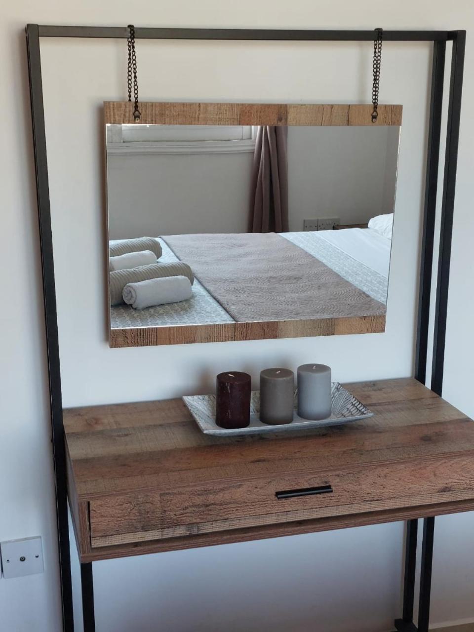 Joanne'S Cosy 1 Bdrm Apt Paphos Bagian luar foto