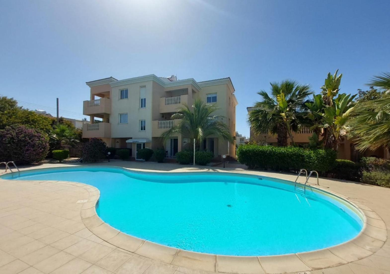 Joanne'S Cosy 1 Bdrm Apt Paphos Bagian luar foto