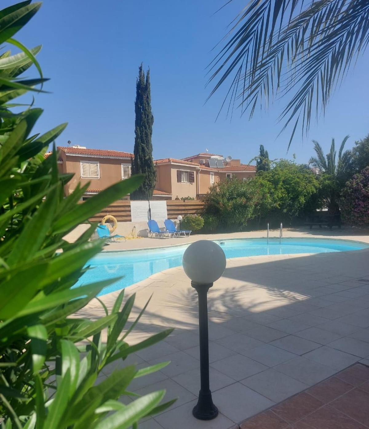 Joanne'S Cosy 1 Bdrm Apt Paphos Bagian luar foto